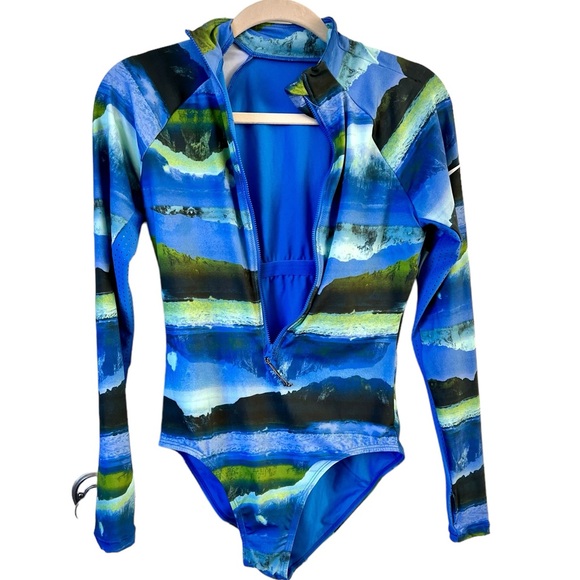 Nike NWT One Piece Long Sleeve Rash Guard Sport Swimsuit Size Medium - Picture 7 of 16